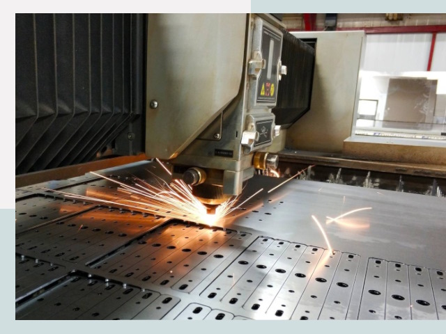 Лазерная резка металла в Южном-Сахалинске от 620 руб.